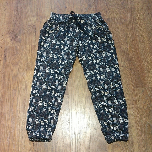 Aritzia - Talula Los Feliz Pants - Picture 1 of 4